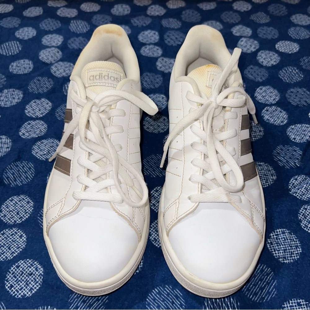 Adidas women’s sneakers - Picture 7 of 11